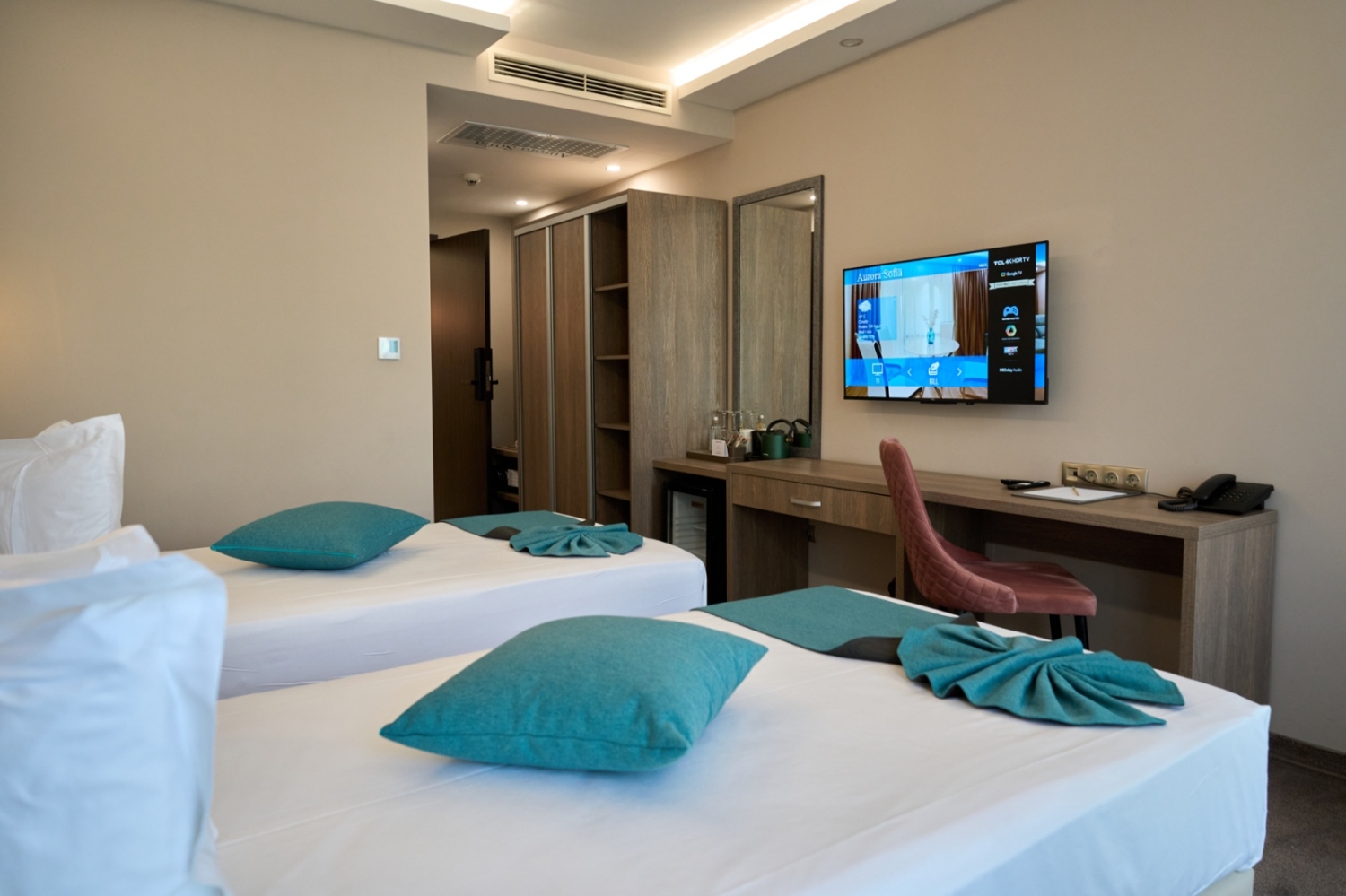 Deluxe TWIN room with balcony