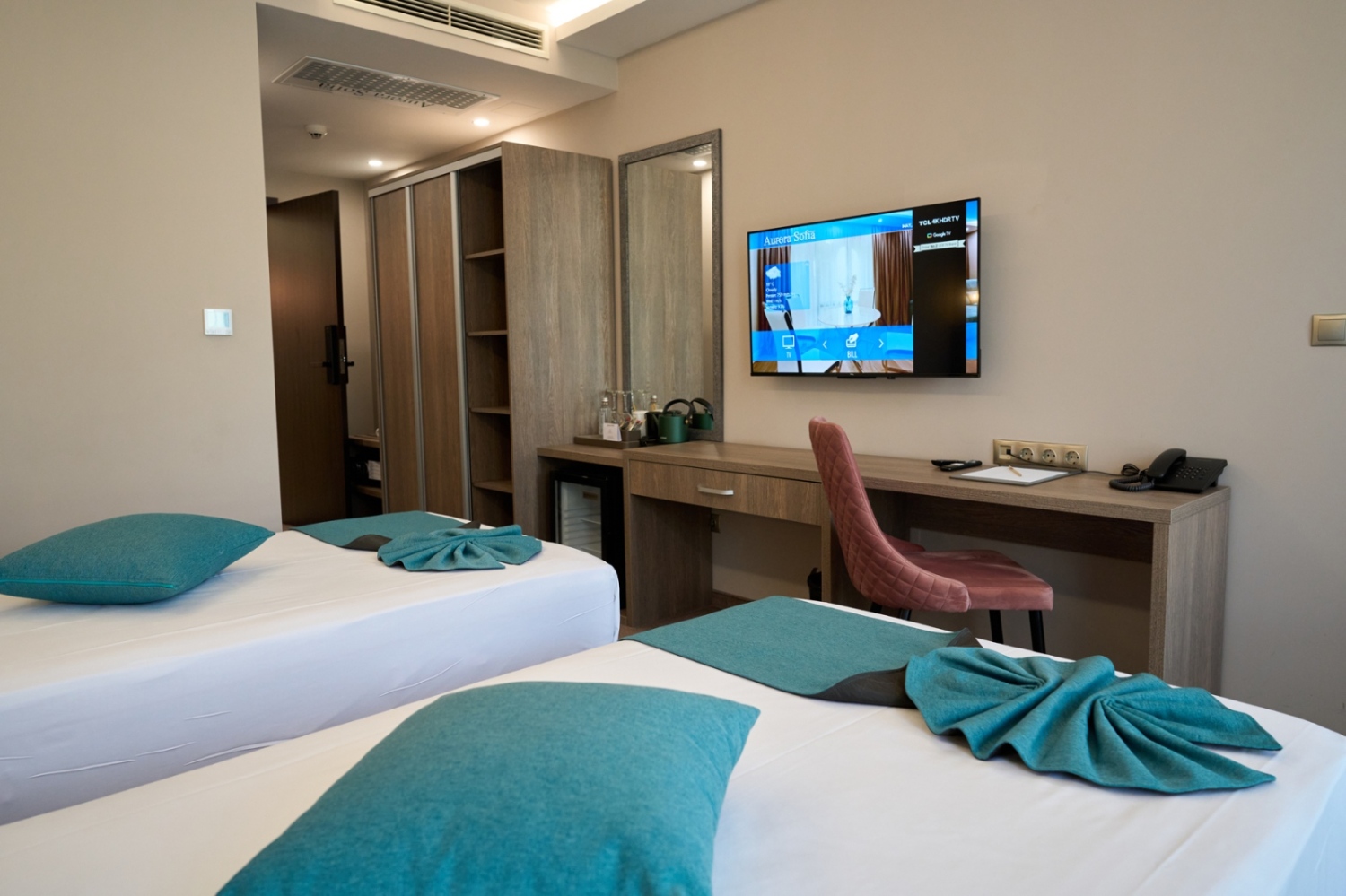 Deluxe TWIN room with balcony